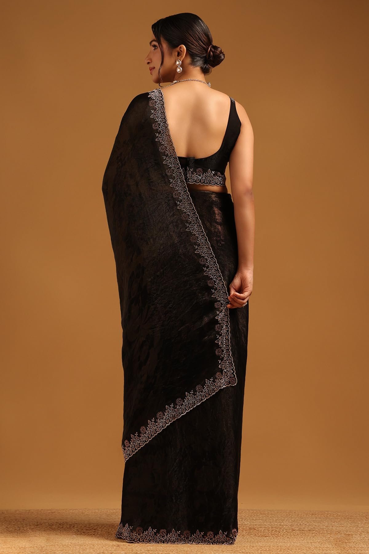 Womens Black Organza Saree With Stone Work - Image 3