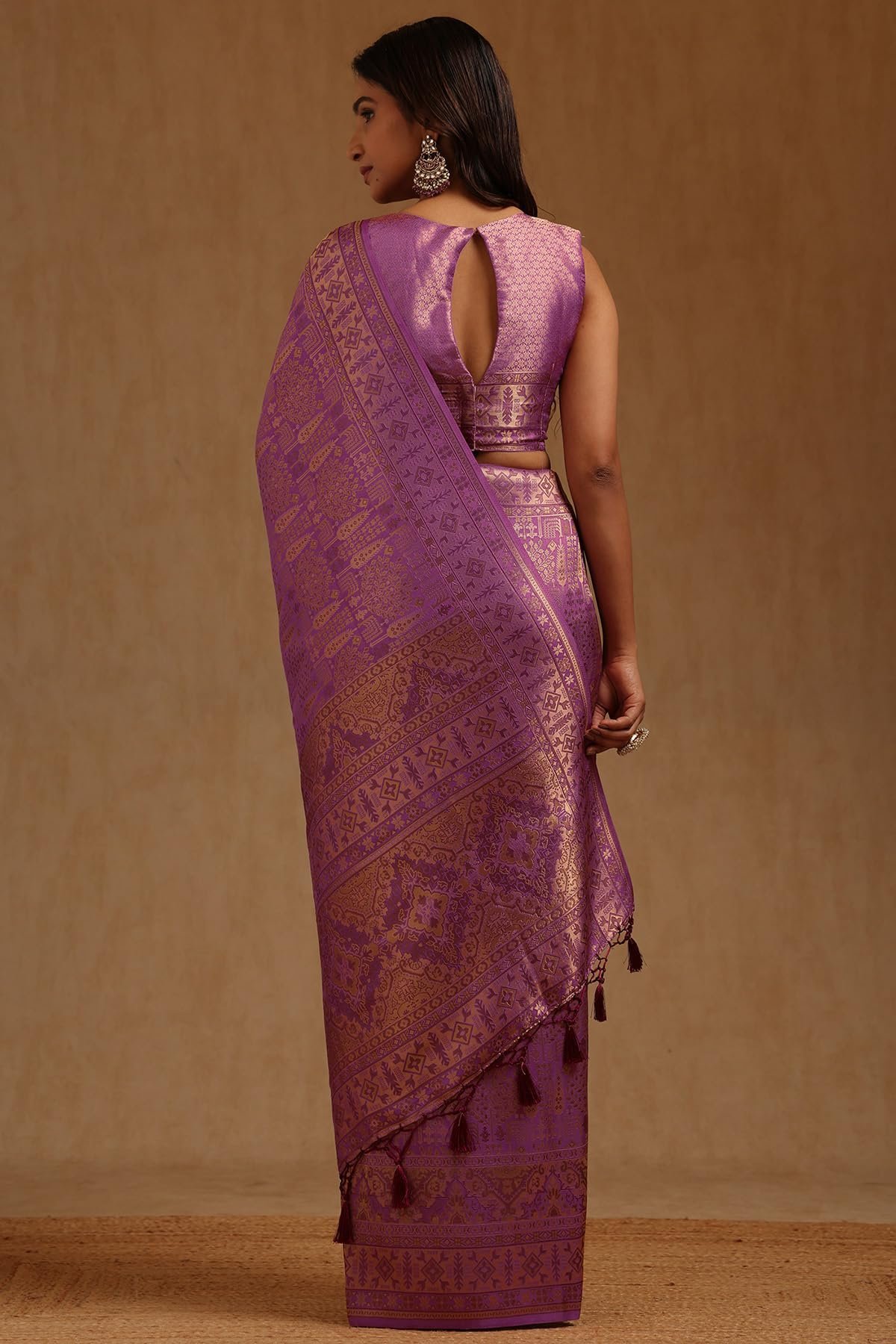 Womens Lavender Tussar Woven Designs Saree With Zari - Image 4